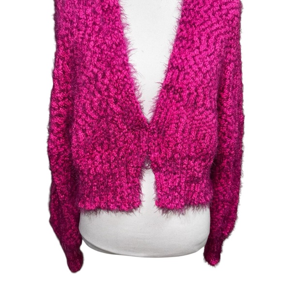 Urban Outfitters Women's S Small Knit Cardigan Cropped Boucle Eyelash Yarn Pink - Picture 3 of 8